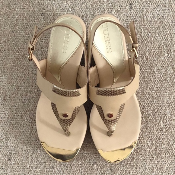 Guess Tan Slingback Wedges w/Gold Accents, 7.5M - Picture 2 of 8